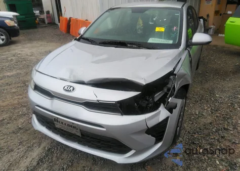 2021 Kia Rio Lx z USA, uszkodzony, nr VIN 3KPA24AD8ME412798